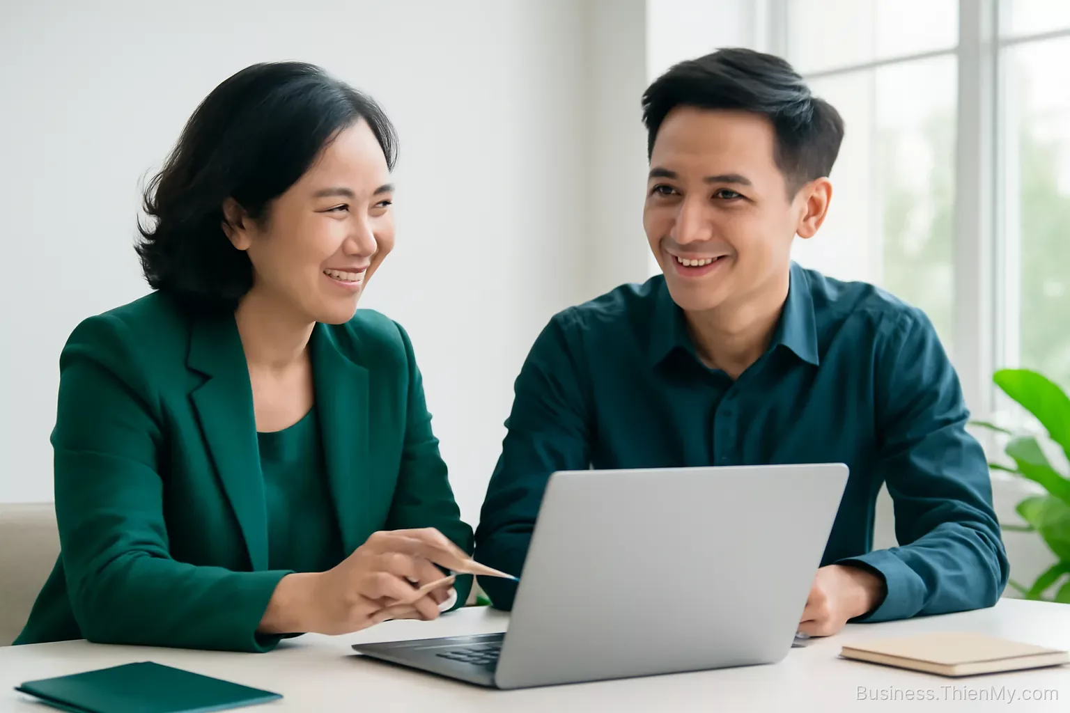 Mở công ty giờ mất một buổi. Giữ cho nó không sai luật mới là việc cả đời